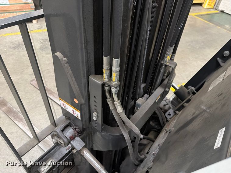 image for item FT3020 2018 UniCarriers BXC40N forklift