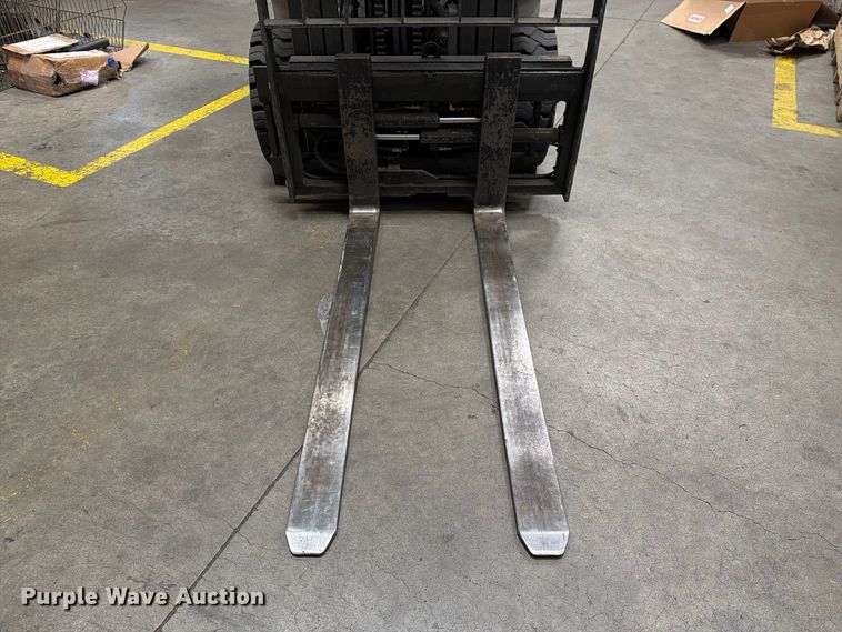 image for item FT3020 2018 UniCarriers BXC40N forklift