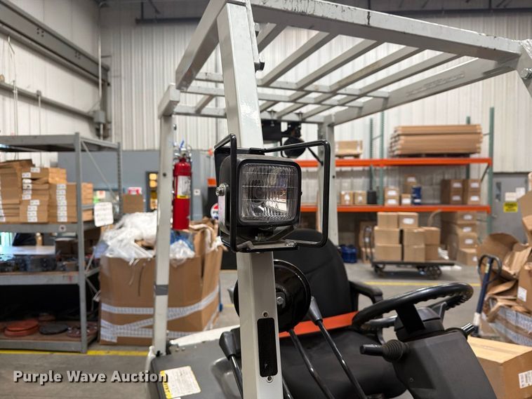image for item FT3020 2018 UniCarriers BXC40N forklift
