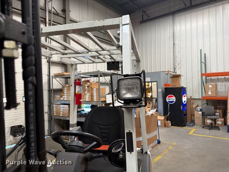 image for item FT3020 2018 UniCarriers BXC40N forklift