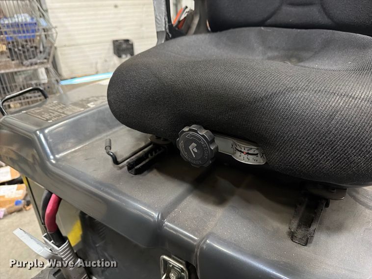 image for item FT3020 2018 UniCarriers BXC40N forklift