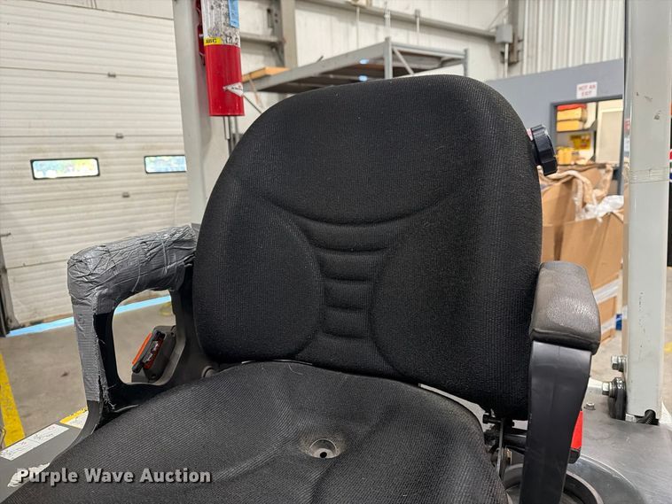 image for item FT3020 2018 UniCarriers BXC40N forklift