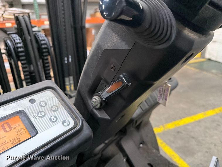 image for item FT3020 2018 UniCarriers BXC40N forklift