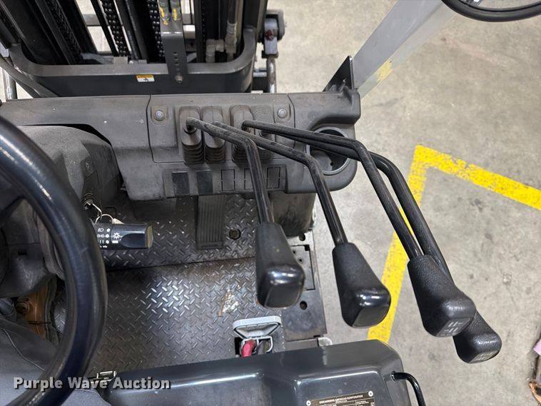 image for item FT3020 2018 UniCarriers BXC40N forklift