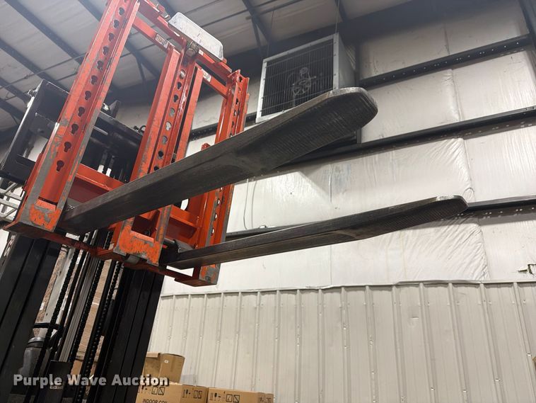 image for item FT3023 2015 Nissan A1N1L15V forklift