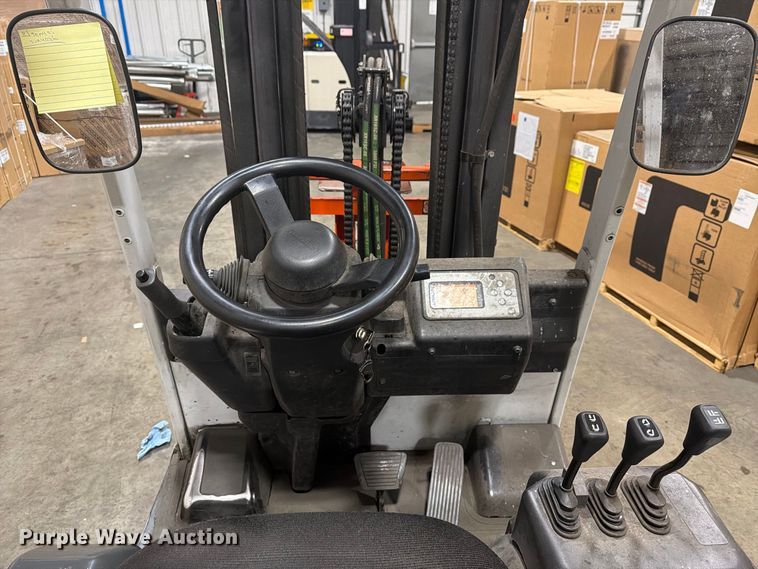 image for item FT3023 2015 Nissan A1N1L15V forklift