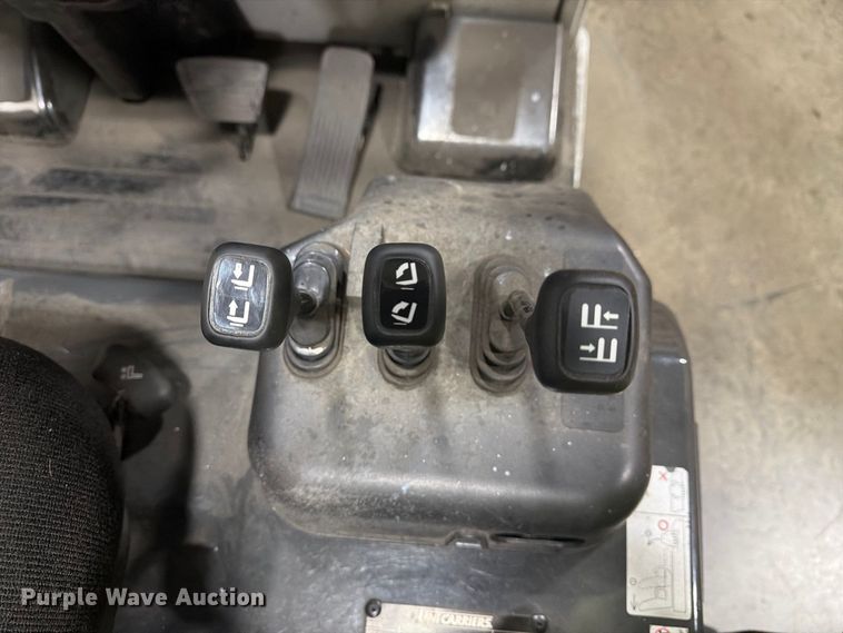 image for item FT3023 2015 Nissan A1N1L15V forklift
