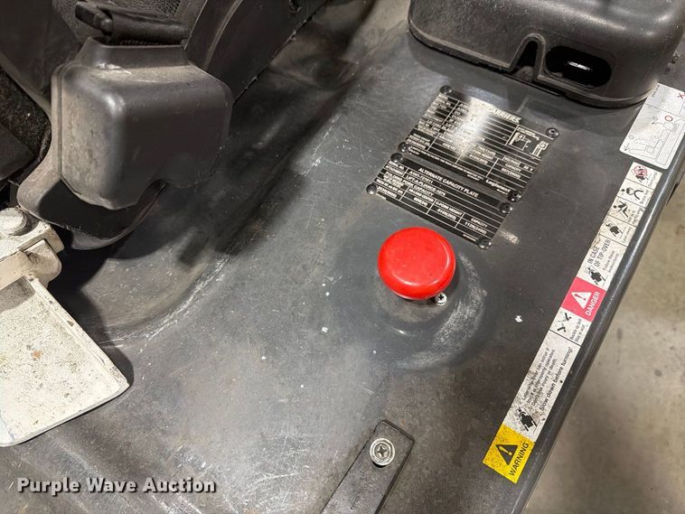 image for item FT3023 2015 Nissan A1N1L15V forklift