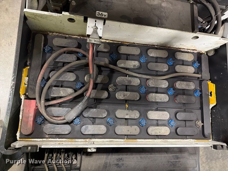 image for item FT3023 2015 Nissan A1N1L15V forklift