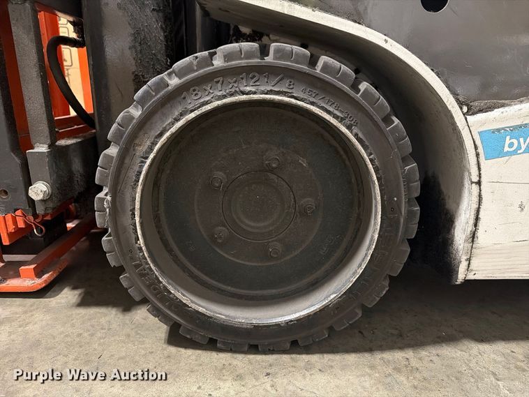 image for item FT3023 2015 Nissan A1N1L15V forklift