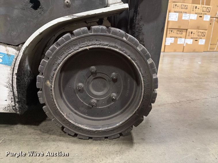 image for item FT3023 2015 Nissan A1N1L15V forklift