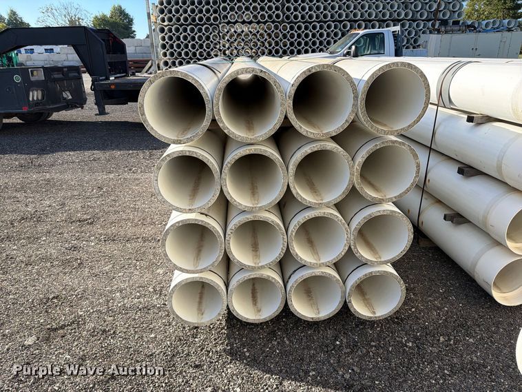 image for item FT6392 (32) pieces of truss pipe 