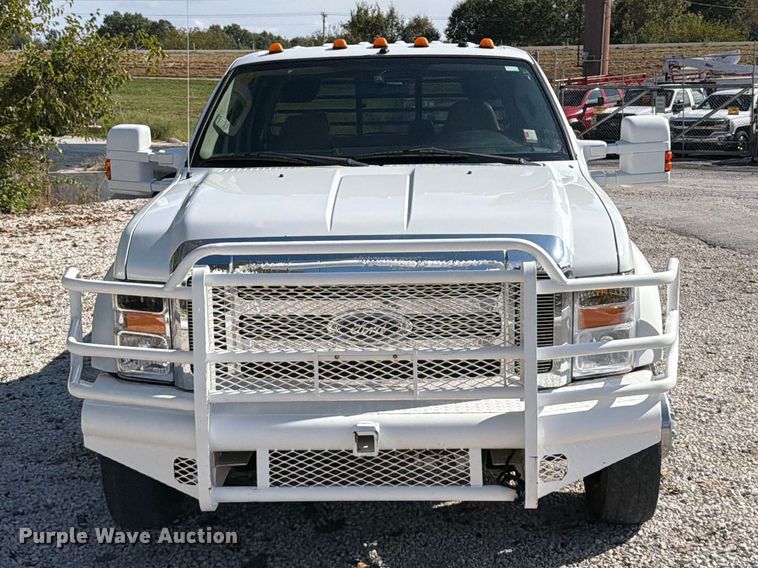 image for item FT6421 2008 Ford F550 Super Duty Crew Cab flatbed truck