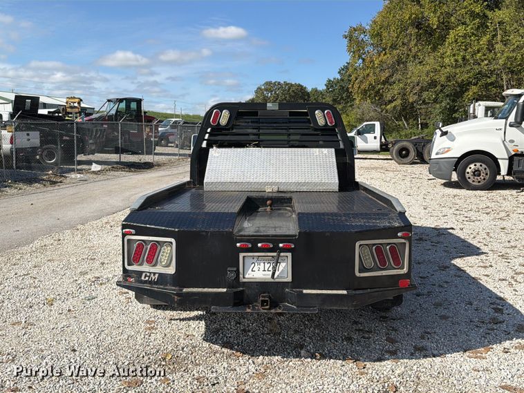 image for item FT6421 2008 Ford F550 Super Duty Crew Cab flatbed truck