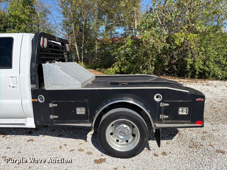 image for item FT6421 2008 Ford F550 Super Duty Crew Cab flatbed truck