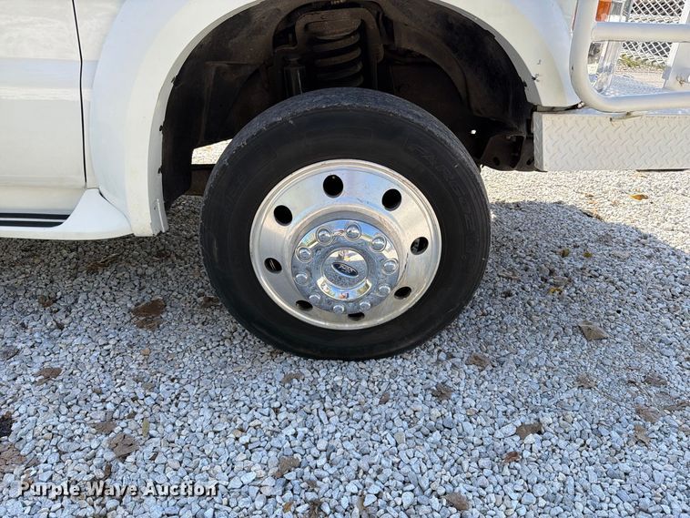 image for item FT6421 2008 Ford F550 Super Duty Crew Cab flatbed truck