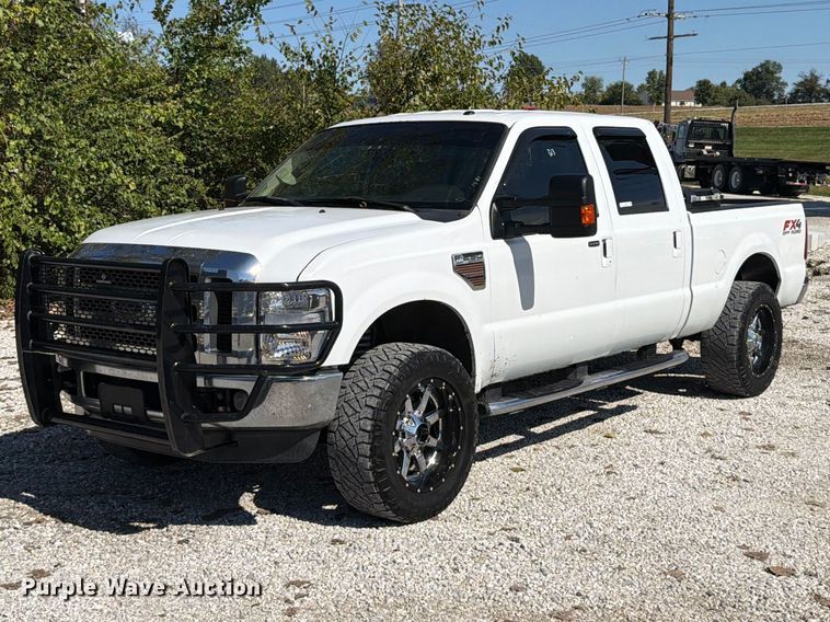 image for item FT6423 2010 Ford F250 Super Duty Crew Cab pickup truck