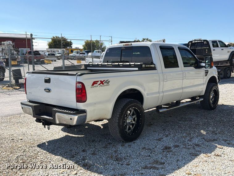 image for item FT6423 2010 Ford F250 Super Duty Crew Cab pickup truck
