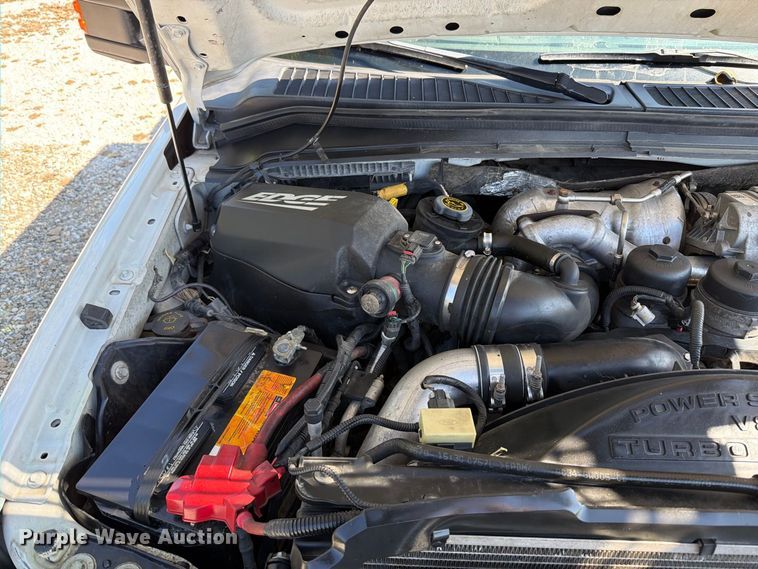 image for item FT6423 2010 Ford F250 Super Duty Crew Cab pickup truck
