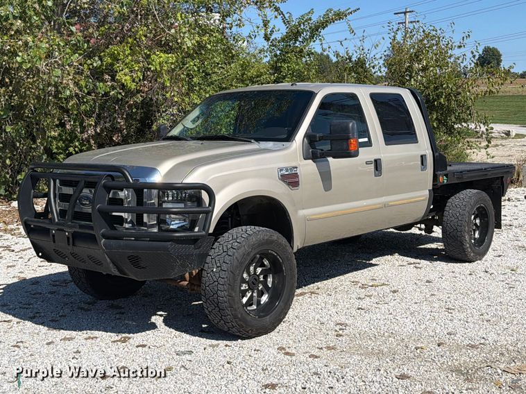 image for item FT6424 2008 Ford F350 Super Duty Crew Cab flatbed pickup truck