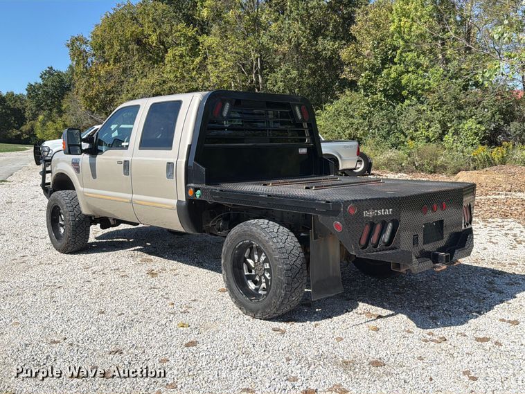 image for item FT6424 2008 Ford F350 Super Duty Crew Cab flatbed pickup truck