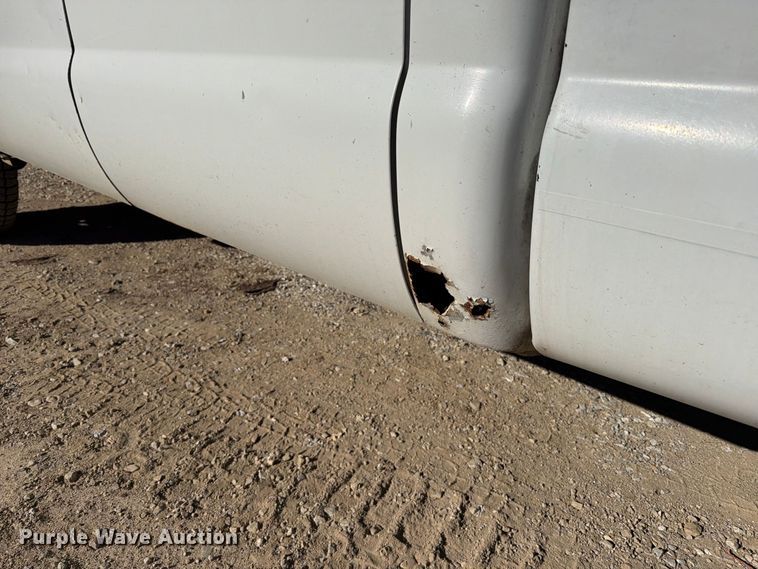 image for item FT6427 2004 Ford F250 Super Duty Crew Cab pickup truck