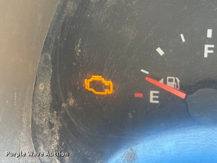 image for item FT6427 2004 Ford F250 Super Duty Crew Cab pickup truck