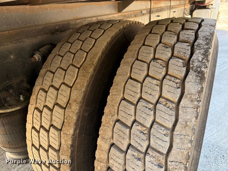 image for item FT6435 2009 Freightliner Business Class M2 box truck