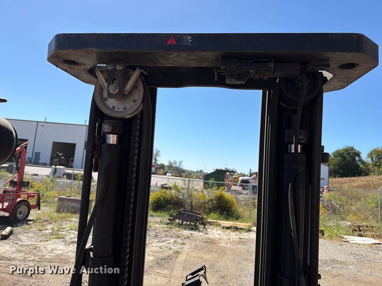 image for item FT6437 Toyota 8FGU25 forklift