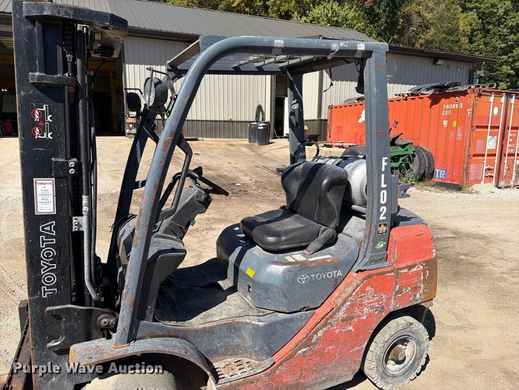 image for item FT6437 Toyota 8FGU25 forklift