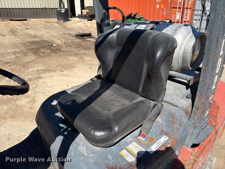 image for item FT6437 Toyota 8FGU25 forklift