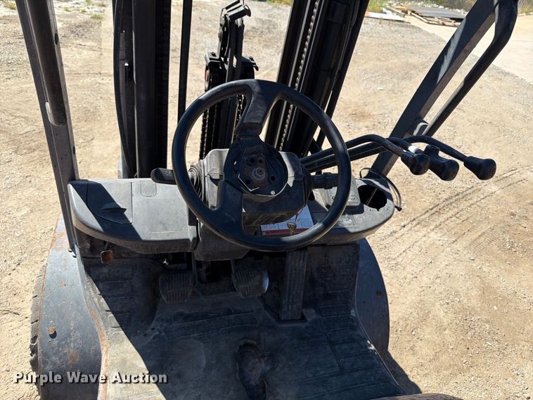 image for item FT6437 Toyota 8FGU25 forklift