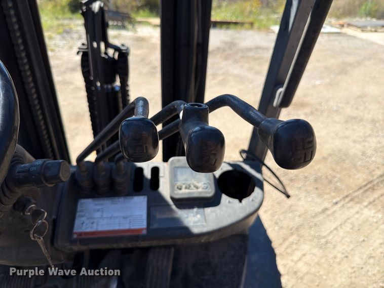 image for item FT6437 Toyota 8FGU25 forklift