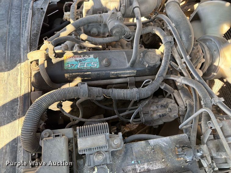 image for item FT6437 Toyota 8FGU25 forklift