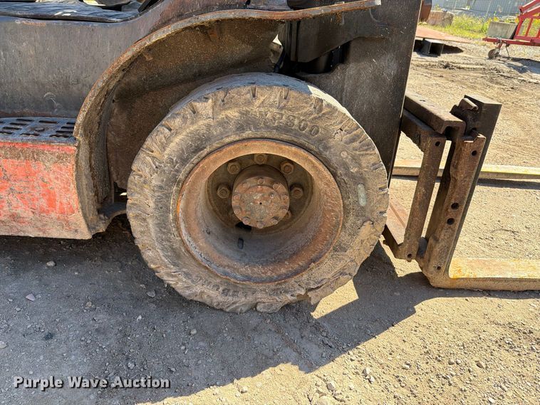 image for item FT6437 Toyota 8FGU25 forklift