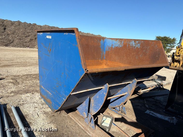 image for item FT6439 Vestil D-400-HD dump hopper