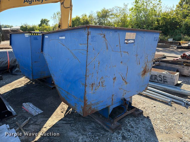 image for item FT6439 Vestil D-400-HD dump hopper