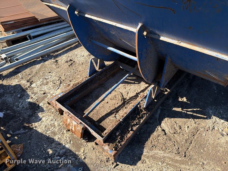 image for item FT6440 Vestil D-400-HD dump hopper