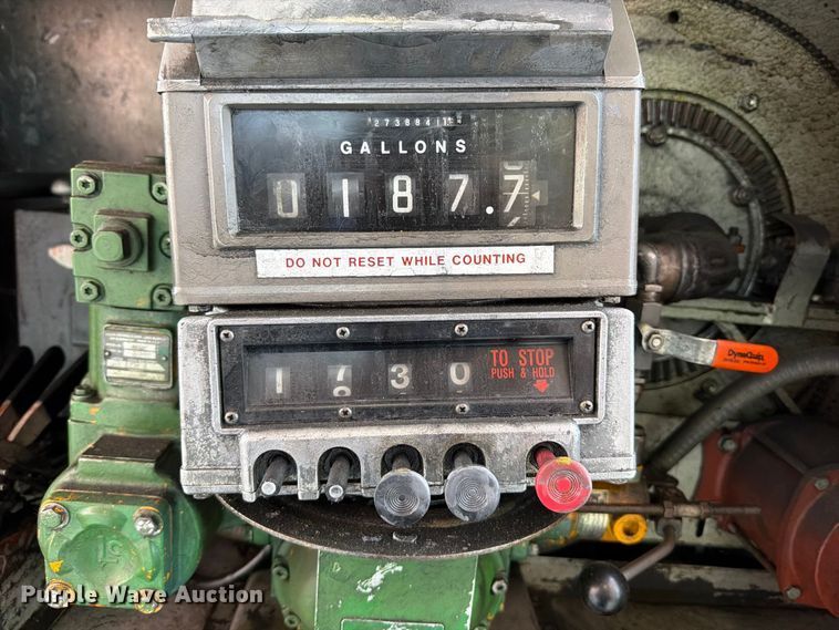 image for item FT6460 2015 International 4400SBA fuel truck