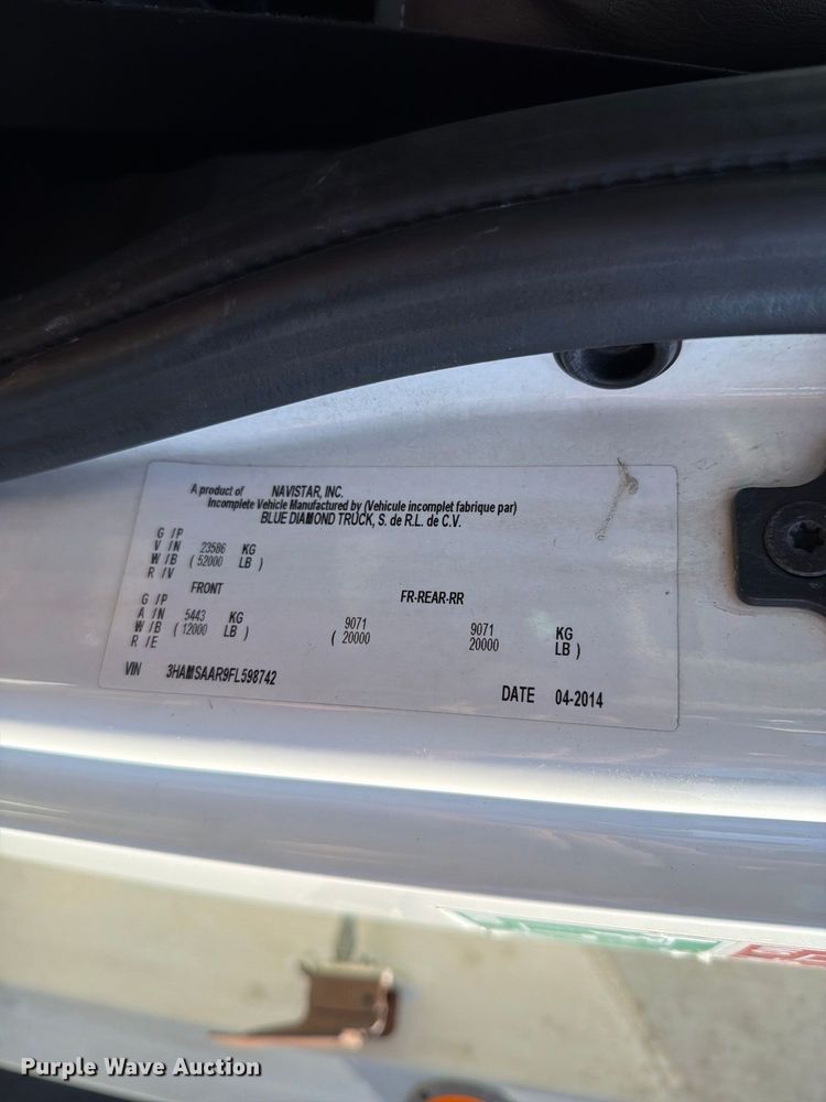 image for item FT6460 2015 International 4400SBA fuel truck