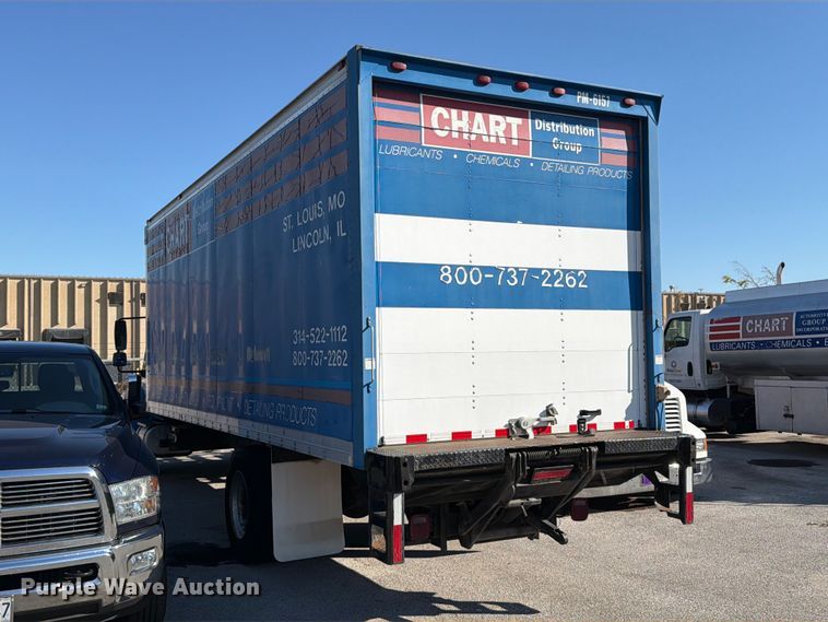 image for item FT6462 2003 International 4300SBA box truck