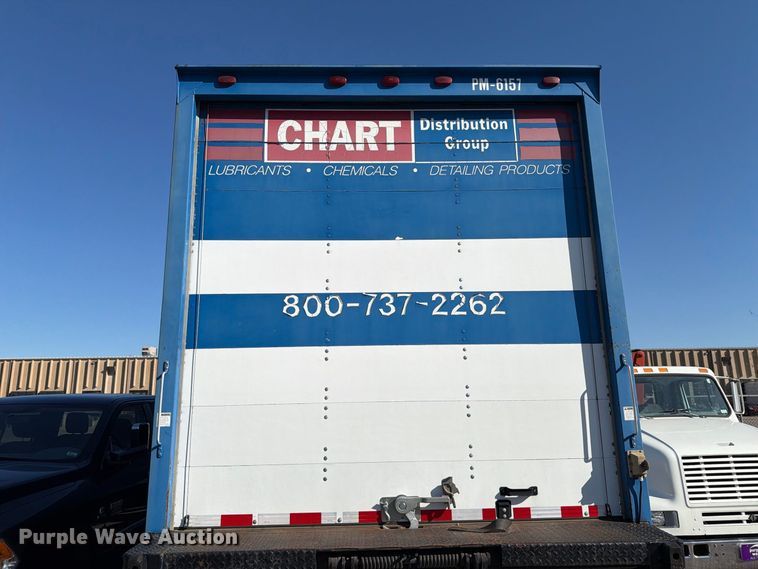 image for item FT6462 2003 International 4300SBA box truck