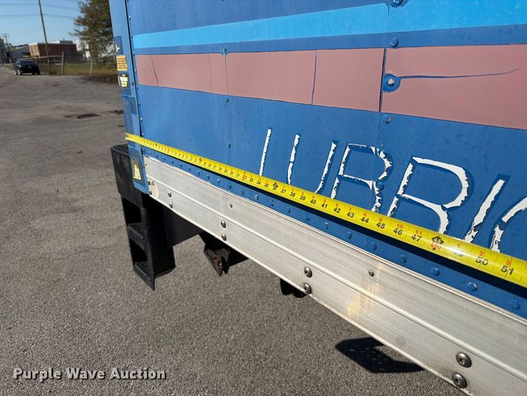 image for item FT6462 2003 International 4300SBA box truck