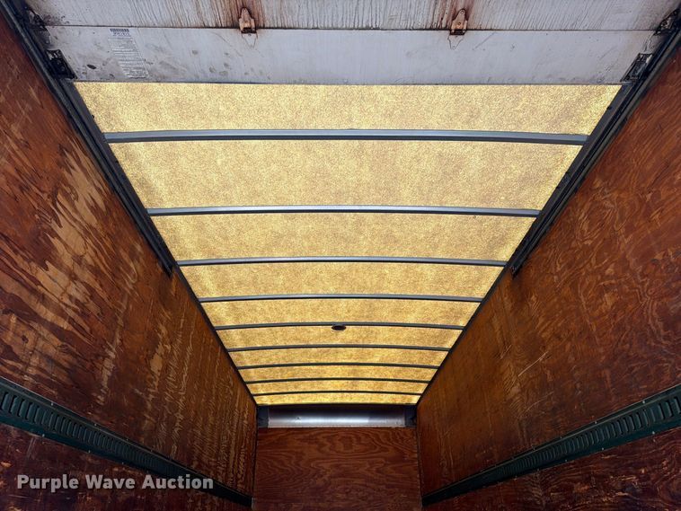 image for item FT6462 2003 International 4300SBA box truck