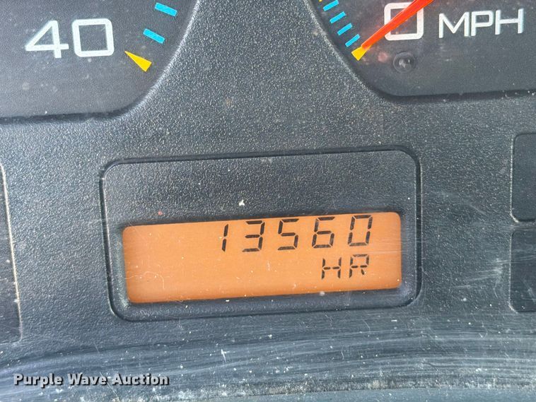 image for item FT6462 2003 International 4300SBA box truck