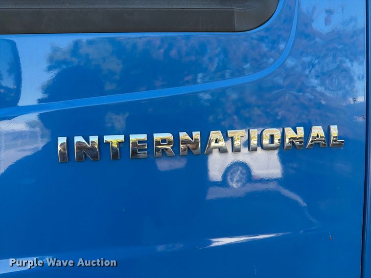 image for item FT6462 2003 International 4300SBA box truck