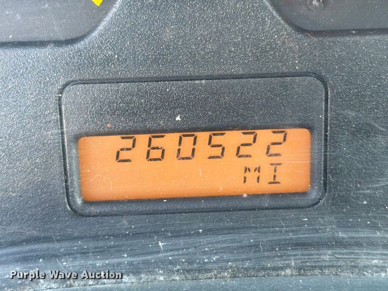 image for item FT6462 2003 International 4300SBA box truck