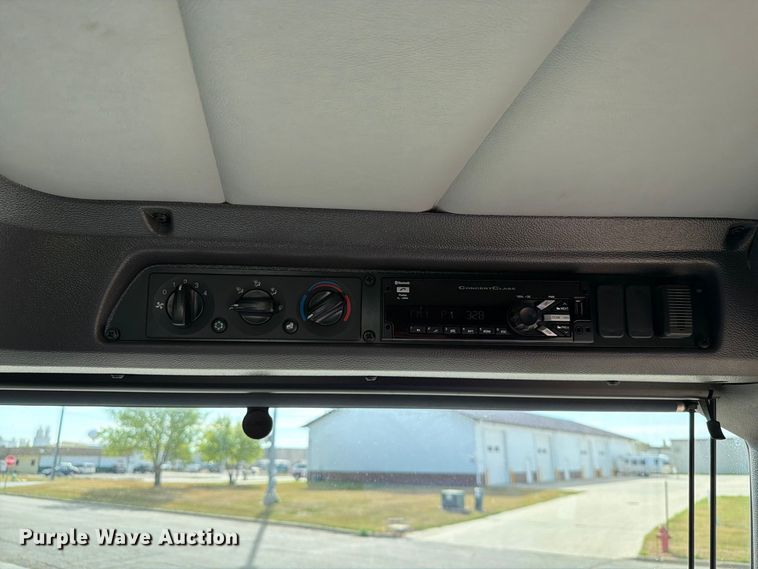 image for item FT6728 2015 Peterbilt 320 refuse truck