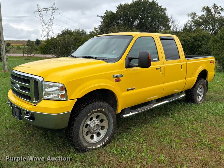 2005 Ford F350 Super Duty Amarillo Crew Cab pickup truck