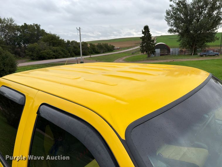 image for item FT6801 2005 Ford F350 Super Duty Amarillo Crew Cab pickup truck